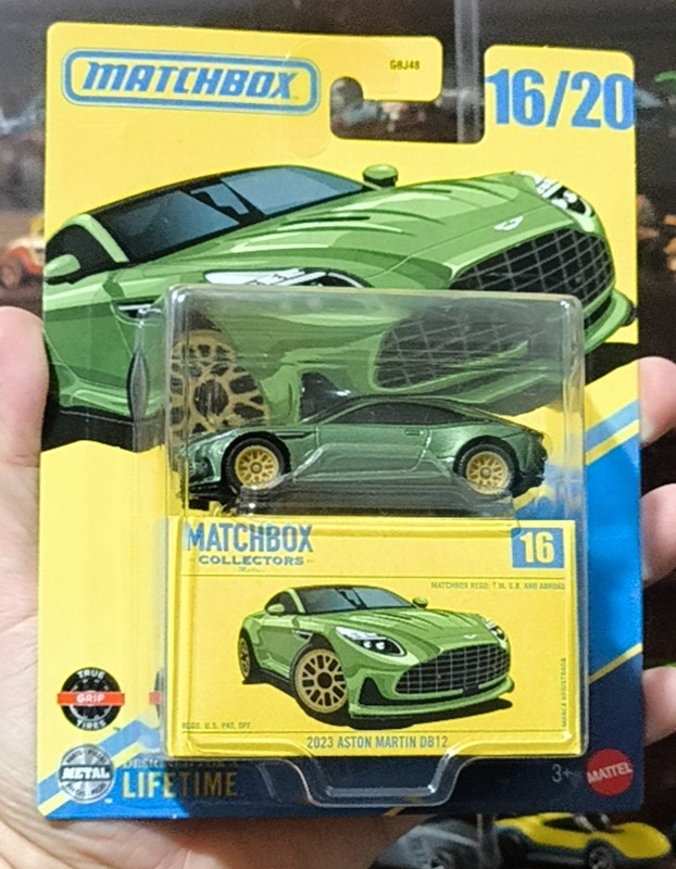 2023 Aston Martin DB10