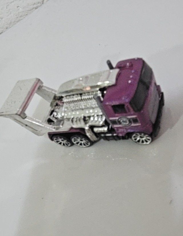 Semi Fast II (Purple)