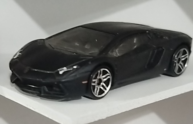 Lamborghini Aventador LP 700-4