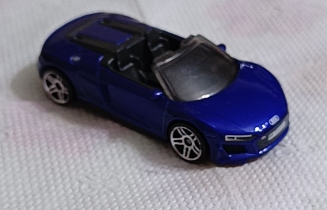 2019 Audi R8 Spyder (White)